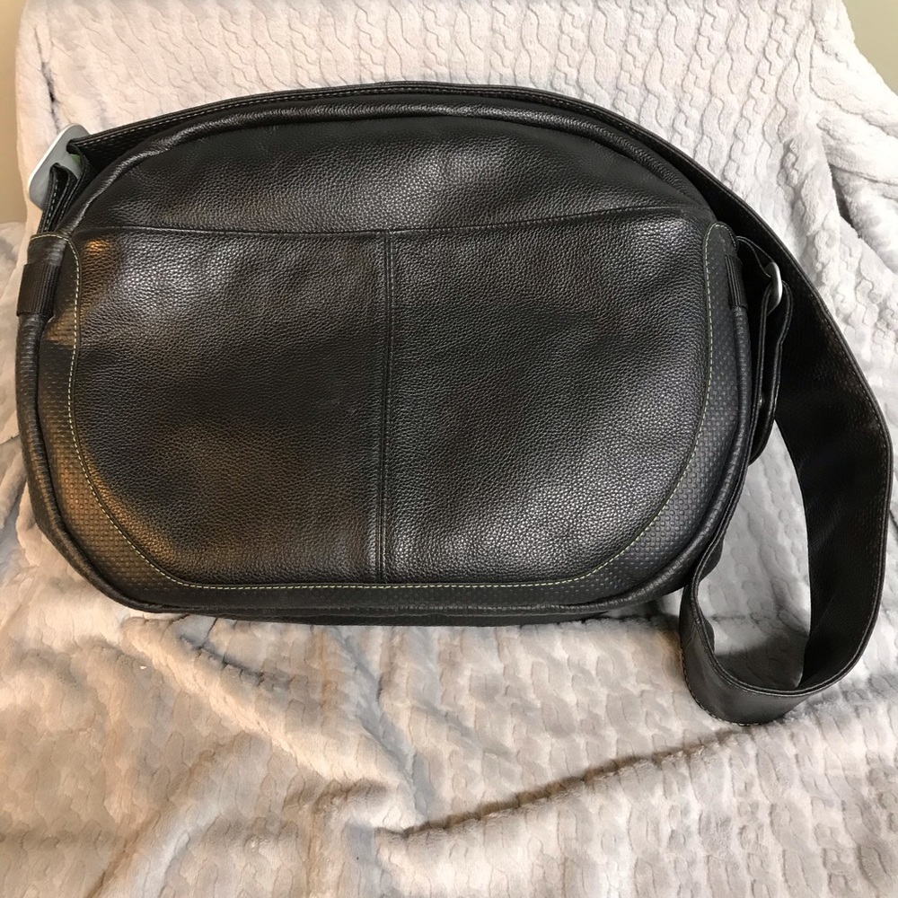 NWOT Bugaboo Black Pebbled Leather Bag